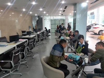 重庆奥瑞4S店“闭馆特卖会”圆满闭幕，信息咨询服务获客户赞誉